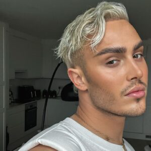 A'Whora Instagram - A blondes ambition 🤍