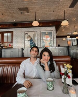 Aaron Ashab Instagram - ladies and gentlemen, her.