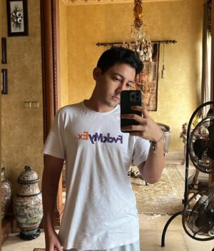 Aaron Ashab Instagram - alexa, play moral of the story by ashe.