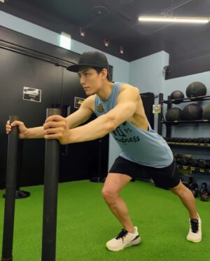 Aaron Lai Instagram - It's been a while ~~~
How have you guys been？ 

@underarmour
@projectrock

#UAHOVRMachina3
#projectrock
#underarmourtw
