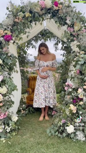 Aaron O'Connell Instagram - A DIY flower arbor with help from the whole fam for @nataliepack’s baby shower 🌸 #diy #babyshower #babyinbloom #familyfirst