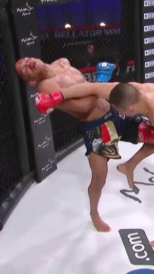 Aaron Pico Instagram - This overhand right though 😳😱🍿