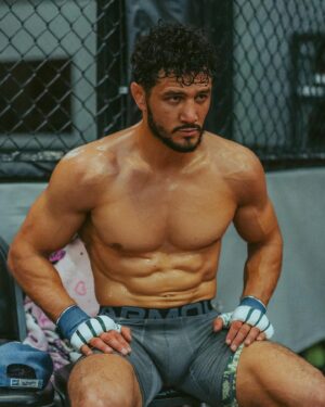 Aaron Pico Instagram - Focused 👀

📸 @_kairos_creations_