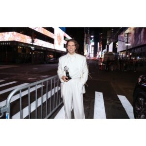 Aaron Tveit Instagram - Bursting with Gratitude from a very special night, and weekend.

Thank you to @thewing and @thetonyawards 

Styling by:
@jasonrembert
Grooming by:
@akgroomer