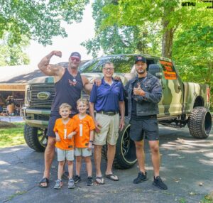 Aaron W Reed Instagram - Congrats to Casey Winslow of Normandy Tennessee for  Winning the Monarck #5 Giveaway!
.
If you want to watch his live reaction of us pulling up to his house un announced.
.
Comment video 

Ill send you the link to the video and reaction