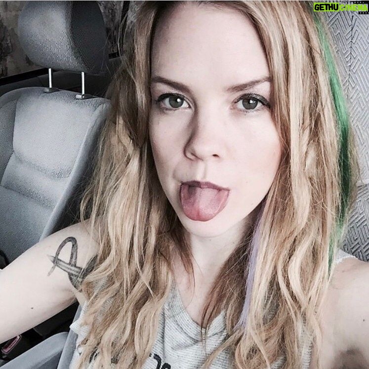 Abbie Cobb - 740 Likes - Blonde: “What does idk mean?”
Brunette: “I don’t know.”
Blonde: “OMG, nobody does!”