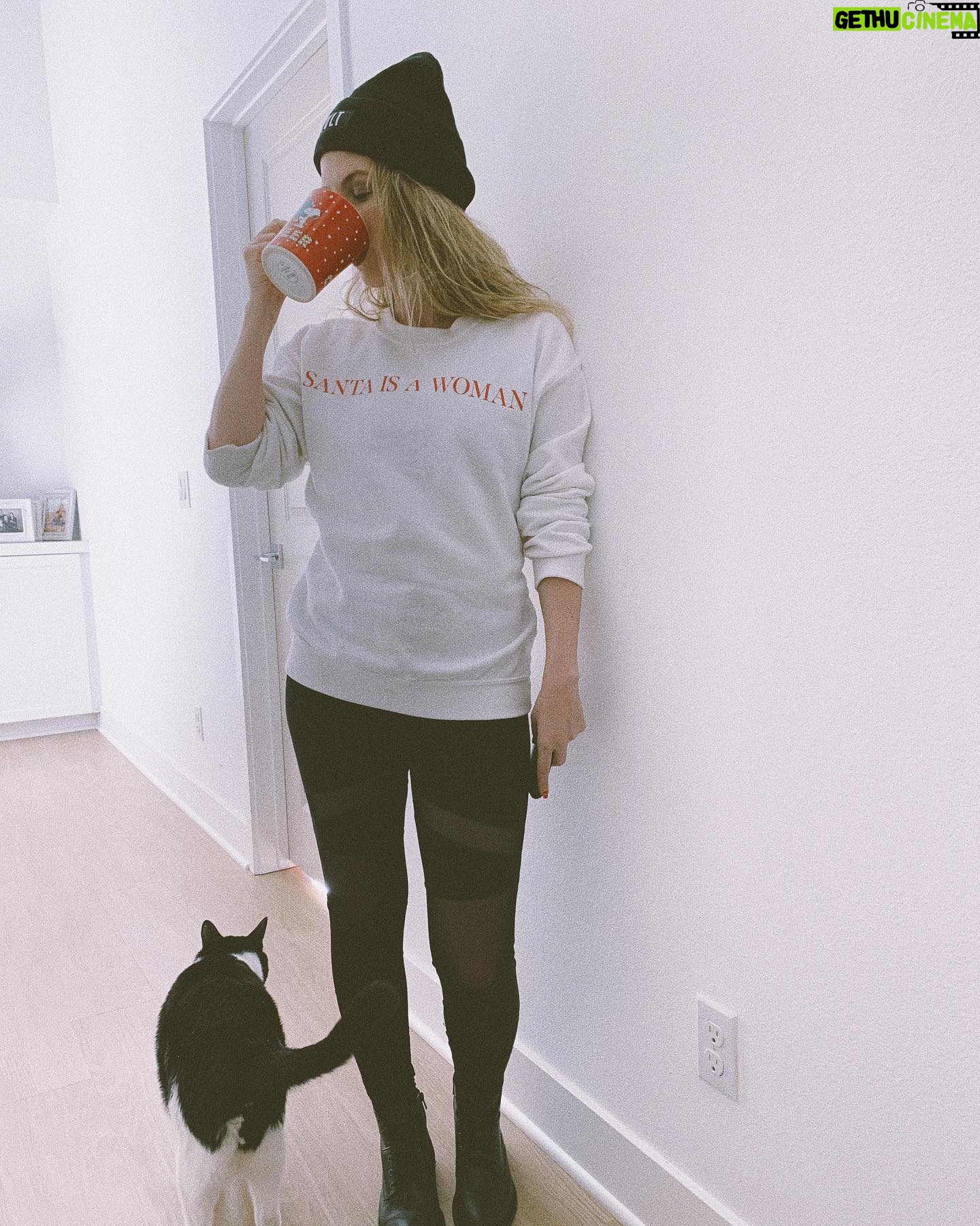 Abbie Cobb - 690 Likes - i 100% only bought this sweatshirt to annoy my father on Christmas morning. 🤷🏼♀️