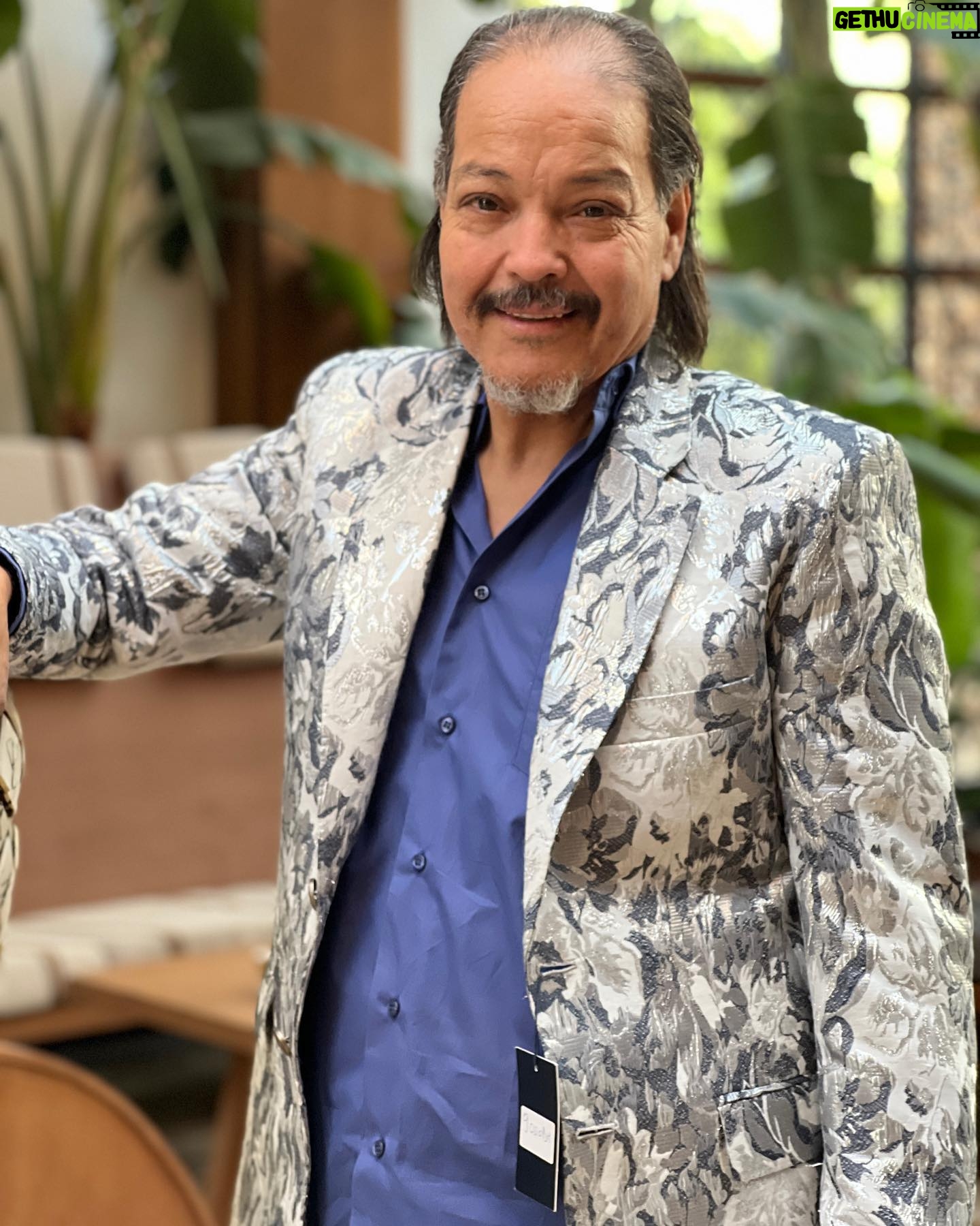 Abdellah Ferkous - 2.9K Likes - هاذ تفركيسة غير علا قد الحال.. 90مليرن او بتيكيتا ديالها
ماديروهاش مني قلت الصواب ههه
#مهرجان_مراكش_السينمائي_الدولي