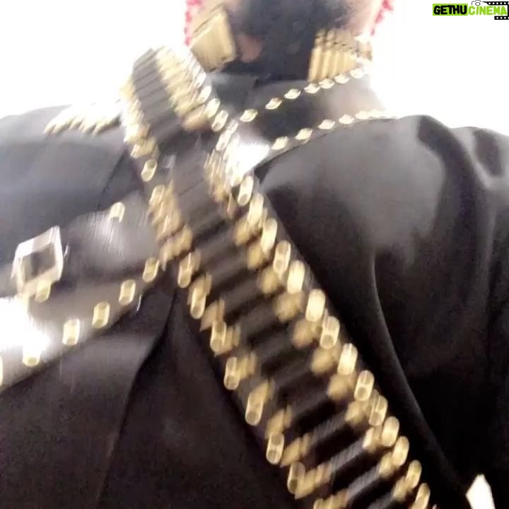 Abdulaziz Alshehri - 40.5K Likes - شيطان الهياط الرابحي 👹👿👺😈 الخلاط يلهلب 🔥🔥 في اليوتيوب والرابط في قناة @telfaz11
#أغنية_الرصاص 🔫💣