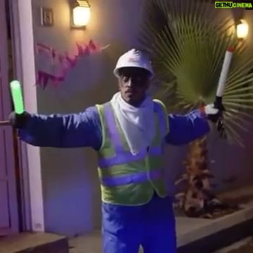 Abdulaziz Alshehri - 28.3K Likes - ترى ما يحتاج كفوف يعترفون بسرعه العيال 👍
رجل الحفريات الذي يحمي الصبات 🚨
تحية تلفازية @telfaz11 ✋
#خلاط
#خلك_عاقل #طرحة #مسوي_تجحد #مقفوط #كمباوند #كعفشه #تسطير #تستاهل