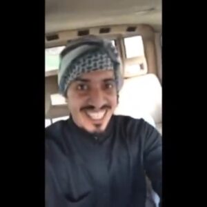 Abdulaziz Alshehri Instagram - شق الشعيب اجل 😒 واخرتها اذكار القيام من النوم 
تحية للدفاع المدني ✋

@telfaz11 
#خلاط #لا_تشق_الشعيب #احذر_تسلم
