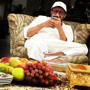 Abdulla Al-Khudr Instagram - Nothing you wear is more important than your smile