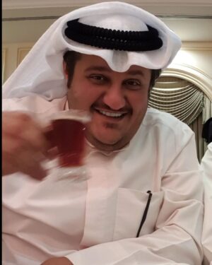 Abdulla Al-Khudr Instagram - كل عام وانتوا بخير ومبارك عليكم الشهر 
#سقط_سهواً  #البوشيه 
على تلفزيون دولة الكويت 
مشاهده ممتعه #رمضان_٢٠٢٢