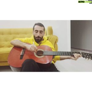 Abdurrahman Tutar Instagram - Daha da hızlısı olur mu bilmem ☺️ #Ceza #holocaust #saz #gitar