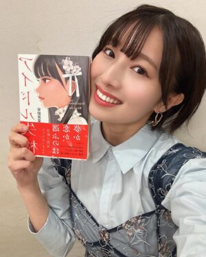 Abe Wakana Instagram - 赤が大好きです♡

あんまりイメージは無いかもしれないけど…
赤を身につけてた写真をいっぱい集めてみました💃👠

どれがお気に入りですか？🍷

#dazzlin#きれいめコーデ#大人カジュアル#赤