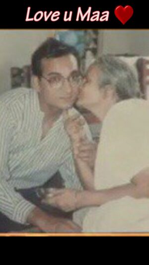 Abhijeet Bhattacharya Instagram - For my #Maa in heaven.. #HappyMothersDay
প্রনাম এই মায়ের প্রতি।
🙏🙏🙏🙏🙏🙏
To all the moms out there Happy Mother’s Day to you. May you continue to be loved and blessed.

#Mothersday2024 
#abhijeetunplugged
#AbhijeetBhattacharya
#humentumsepyarkitna 
#loveumaa
#motherslove
#MissYouMa 
#BollywoodClassics 
#bollywoodmusic
#lamusica