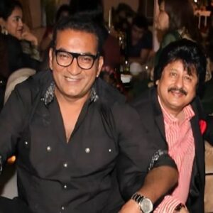 Abhijeet Bhattacharya Instagram - Ab Sangeet ke Ghungru Tut Gaye … 
अब संगीत के घुँगरू टूट गये 
#pankajudhas