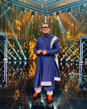 Abhijeet Bhattacharya Instagram - At Indian Idol 14 shoot 𝐈𝐧𝐝𝐢𝐚𝐧 𝐢𝐝𝐨𝐥 𝐨𝐟𝐟𝐢𝐜𝐢𝐚𝐥 𝐩𝐚𝐠𝐞 with @shreyaghoshal @kumarsanuofficial @vishaldadlani  #AbhijeetUnplugged
#indianidol 
#shreyaghoshal 
#kumarsanu 
#vishaldadlani
