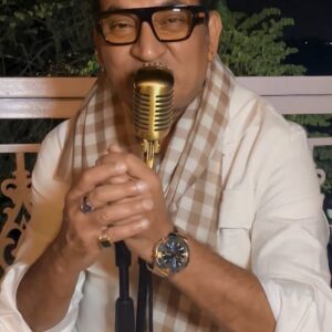 Abhijeet Bhattacharya Instagram - Hum Bewafa...

#abhijeetunplugged
#humbewafa
#kishorekumar
#rdburnam
#Shalimar
#abhijeetsongs
#abhijeetfans
#BollywoodClassics
#bollywoodsongs
#puranegaane
#BhooleBisreGeet
#bollywood
#lamusic
#musicislife
#singing