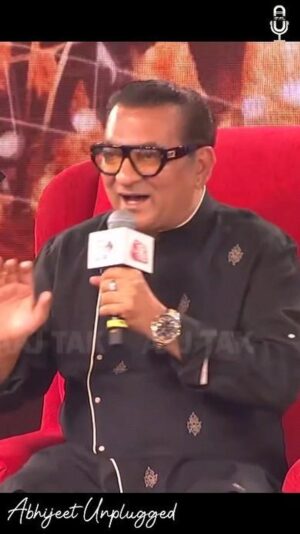 Abhijeet Bhattacharya Instagram - Expressions, Acting and Drama in Singing😎
#abhijeetunplugged
#abhijeetsongs
#aajtak
#AajTakLive
#aajtaknews
#govinda
#abhijeetfans
#tantanatan
#aaaaeeeuuuuuu
#meradilnatodo
#bollywoodsongs
#actinginsinging
#expressioninsinging
#dramainsinging
#bollywoodmovies