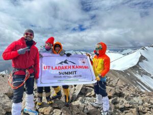 Abhinav Shukla Instagram - Successfully Summited UT Kangri (6070 mtrs) on 29th July at 0900 hrs . Special thanks to @mingmadai8000er and myself. 😀.. To my family and @rubinadilaik for believing in me & @cho_expeditions 🙏🏻