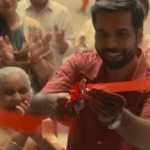 Abhishek Banerjee Instagram - Kya Bhuvan hai iss parivaar ke Aakhri Sach tak ka raasta? 

#HotstarSpecials #AakhriSach now streaming in Hindi, Tamil, Telugu, Marathi, Bengali, Kannada and Malayalam.