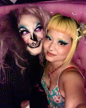 Abhora Instagram - Found this cute pink bar near my house so I decided to take a cute pink date to it! 🩷 @shrinkle 🩷
#laartsdistrict #flamingobar #dragula #abhora #pink