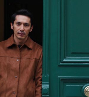 Abimana Aryasatya Instagram - udah ketemu Aksan?

#marriagewithbenefitstheseries #viuoriginal