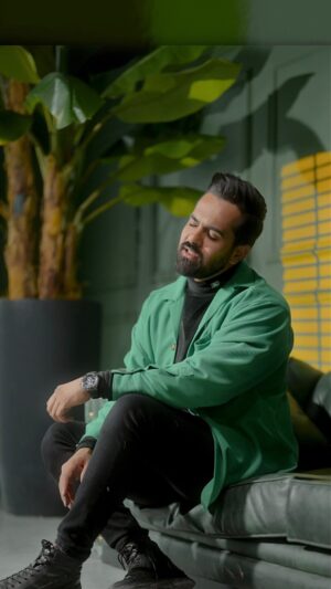 Abolfazl Mousavi Instagram - 🌹
آنپلاگد موزیک #عطر_تو تقدیم نگاهاتون❤️

Production participation : @mohsenmousavi.i ❤️❤️❤️❤️

Arrangements - Mix & mastering : @fattahfathi 🎛🖥

Music manager : @arazmousavi 💻

Music & Lyrics : @samisharifofficial 📜✏️

Advertising : @shayan.sharafii 🗞️📱

Director : @hamed.hemmat.studio 🎥

Record : @2frecordlabel 🎙️

Guitar : @mahdi.khezrii 

Saxophone: @hadijedari 

#mousic #singer #consert #video #abolfazl_mousavi #atre_to

#موزیک #خواننده #ویدئو  #ابوالفضل_موسوی #کنسرت