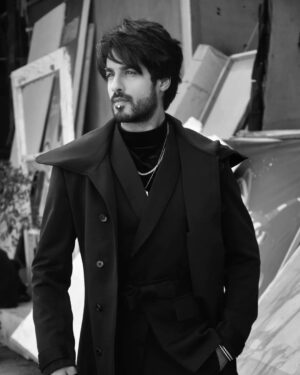Abrar Qazi Instagram - Back to my old self!

#nohashtag 

Credits: @rahul___1197