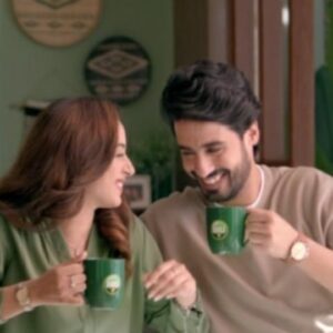 Abrar Qazi Instagram - Sukoon ke pal and real wali smile bru ke sang! @brucoffeein 
Managed by:@celeb_connect
#tvc #brucoffee #goodvibes