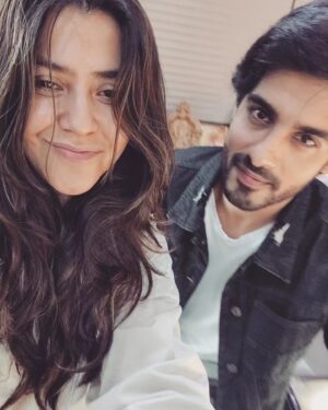 Abrar Qazi Instagram - One with the czarina of ITV, OTT and films..@ektarkapoor