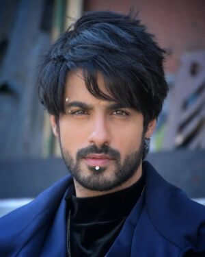 Abrar Qazi Instagram - Back to my old self!

#nohashtag 

Credits: @rahul___1197