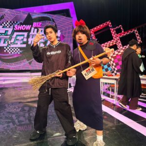 Ada Chang Instagram - 有這樣的小魔女請問幾點回家？
#完全娛樂