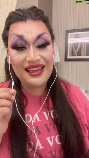 Ada Vox Instagram - Love this song by the songbird Miss Ariana Grande ♥️
Acoustic instrumental by @sing2music