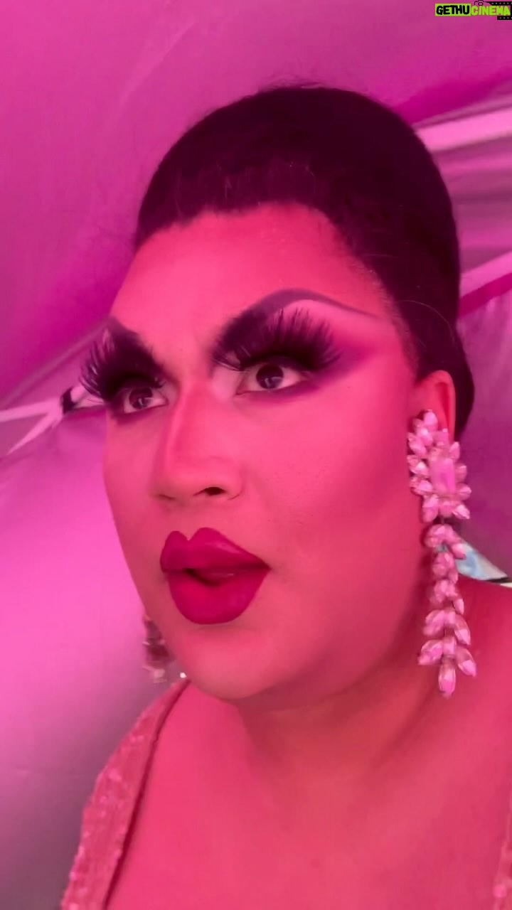 Ada Vox - 262 Likes - Happy pride? šŖļø āļø š³ļøāš
Mother Nature is being very h0moph0b!c, and Iām feeling very attacked right now.
#pride #drag #dragartist #rpdr #dragrace #qotu #nwpapride