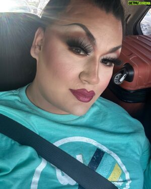 Ada Vox Instagram - A fabulous brunch at @queenbarlv 🎙️🎶 Doing it all again tomorrow afternoon ✨
.
#adavox #qotu #thevoiceofdrag #dragartist #vocalist #dragqueen #rpdr