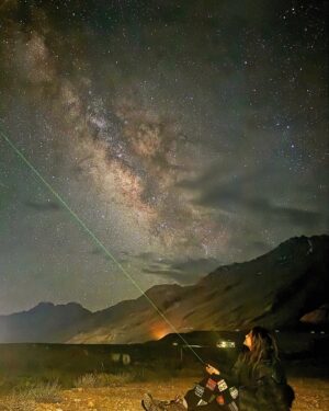 Adaa Khan Instagram - Milky Way vibes and cosmic nights 🚀🌠
“SPITI you are Magical”
.
.

Thank you @arceducators for this beautiful experience ♥️🔭
#stargazing #spitivalley #travelphotography #adaakhan #bucketlist #travelholic #iphone15