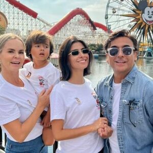 Adal Ramones Instagram - Es impresionante como este lugar está lleno de magia! Eso es lo que me llevo en el corazón en cada visita a mi lugar favorito! 

Wow! Siempre magia en @disneyland #disneyland