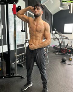 Actor Adam Azim HD Instagram Photos and Wallpapers September 2023