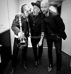 Adam Darski Instagram - @infernofestivalnorway gets some super surprises in a few minutes … get ready for @meandthatman necro blues! 

@siverthoyem @jorgenmunkeby