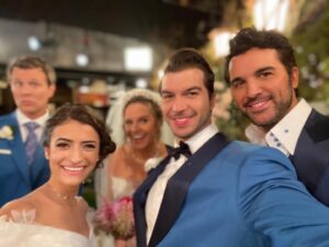 Adam Hagenbuch Instagram - Can’t believe it’s been one year since we shot this final episode. 
Some of my favorite faces in the entire world. Miss you guys.
.
#fullerhouse #fullhouse #finale #oneyearago
