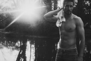 Adam Huber Instagram - In the woods 
part 1:
📸 @lizgillz