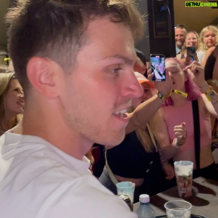 Adam Mišík - 11.7K Likes - Tý pláštěnky si nevšímejte 😂❤️