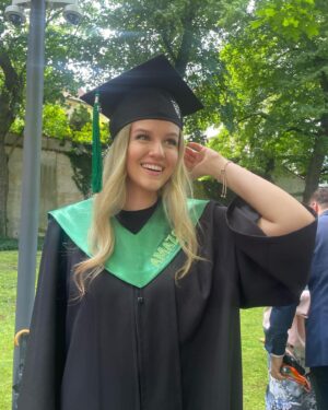 Adam Mišík Instagram - 👩🏼‍🎓
