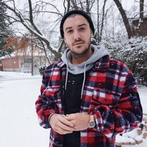 Adamo Marinacci Instagram - J’suis gentil pareil. 🙂