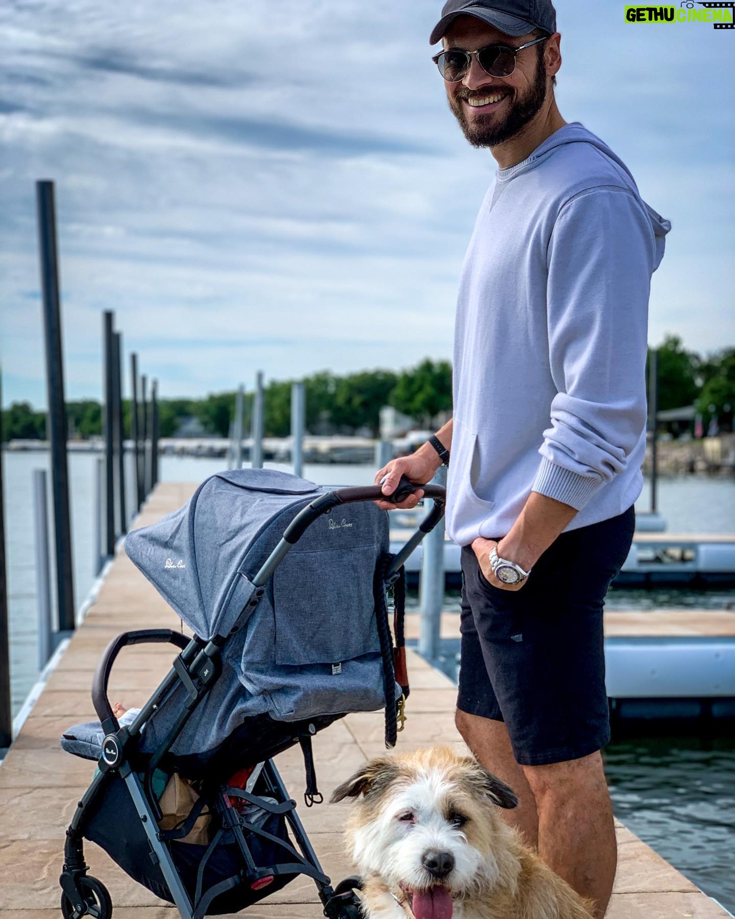 Adan Canto - 16.1K Likes - Out with my favorite people... @ourlittledolly .
.
.
.
@silvercrossus