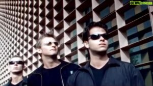 Adaro Instagram - Did you know I was part of 𝘿𝙧𝙞𝙛𝙩𝙬𝙤𝙤𝙙 back in the 00s? 𝙒𝙚 𝙜𝙤𝙩 𝙖 𝙣𝙞𝙘𝙚 𝙨𝙪𝙧𝙥𝙧𝙞𝙨𝙚 ‘𝙘𝙖𝙪𝙨𝙚 𝙤𝙪𝙧 𝟮𝟬𝟬𝟮 𝘿𝙖𝙣𝙘𝙚-𝙩𝙧𝙖𝙘𝙠 “𝙁𝙧𝙚𝙚𝙡𝙤𝙖𝙙𝙚𝙧” 𝙞𝙨 𝙖𝙙𝙙𝙚𝙙 𝙩𝙤 𝙩𝙝𝙚 𝙍𝘼𝘿𝙄𝙊 𝟱𝟯𝟴 ‘𝙈𝙪𝙨𝙞𝙘𝙖𝙡 𝙈𝙖𝙨𝙩𝙚𝙧𝙥𝙞𝙚𝙘𝙚’ 𝙜𝙖𝙡𝙡𝙚𝙧𝙮!👌
Did a small interview about it. For those who don’t know, check out that videoclip on YT for a young shiney Adaro 🕶️😎🤣

Thanks @frankdane538 and team! @radio538