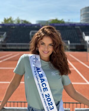 Adeline Vetter Instagram - 🎾 CONCOURS @adelinevetter.off x @wta_strasbourg et @topmusicfrance 

Tentez de remporter l’un des deux lots ci-dessous ✨

2 places pour le concert de Yannick Noah, le samedi 18 mai 2024 - Sur le court central des #IS
2 places pour les quarts de finale des #IS24, le jeudi 23 mai 2024.

Pour participer : 
- Être abonné à @adelinevetter.off @wta_strasbourg et @topmusicfrance 
- Identifiez la ou les personnes avec qui vous souhaiteriez passer ces instants aux #IS en mentionnant le lot qui vous intéresse,
- Repartagez le post en story pour augmenter vos chances. 

Bonne chance à tous !✨🍀

#concours #is24 #missalsace #concertyannicknoah
