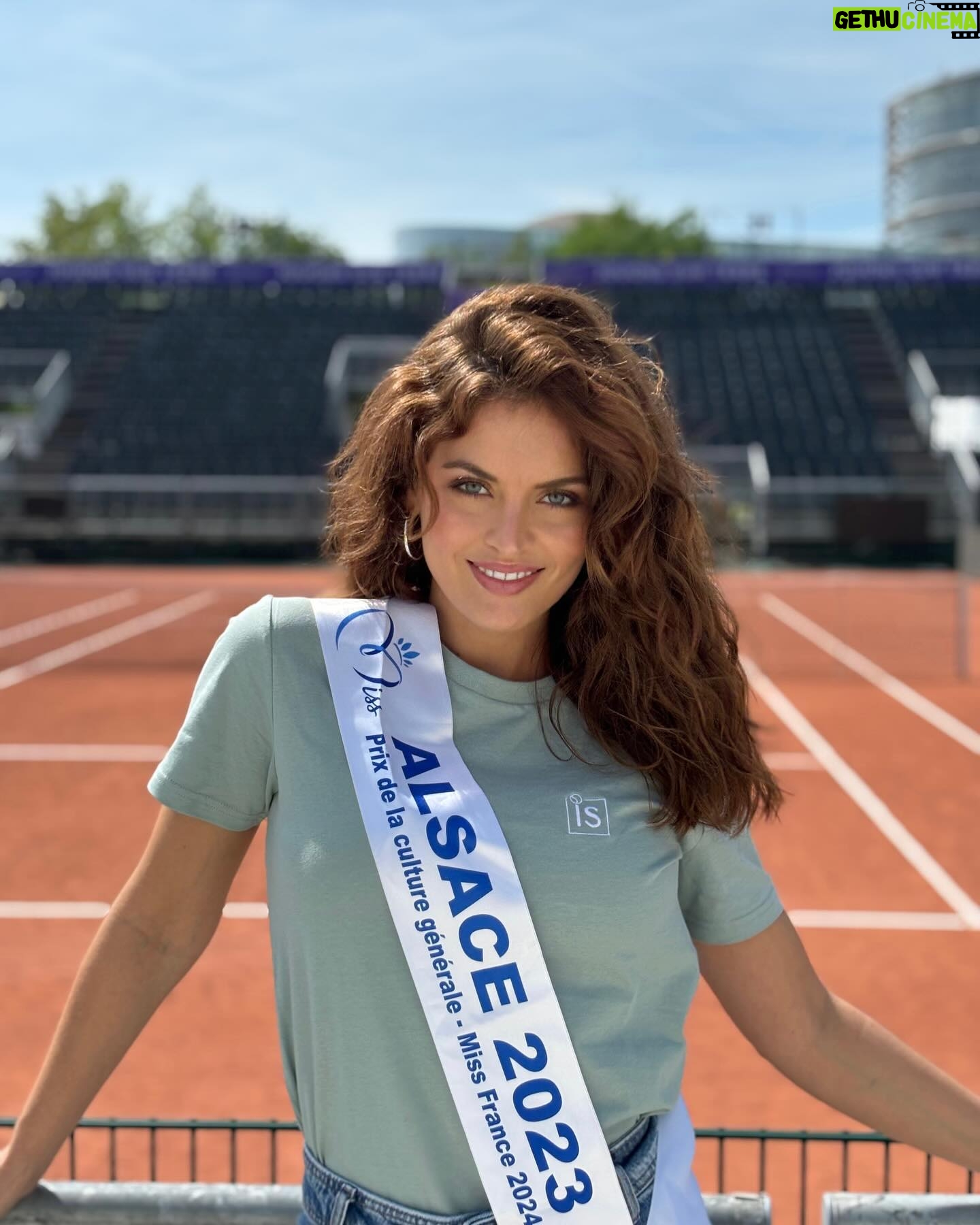 Adeline Vetter - 3K Likes - 🎾 CONCOURS @adelinevetter.off x @wta_strasbourg et @topmusicfrance
Tentez de remporter l’un des deux lots ci-dessous ✨
2 places pour le concert de Yannick Noah, le samedi 18 mai 2024 - Sur le court central des #IS
2 places pour les quarts de finale des #IS24, le jeudi 23 mai 2024.
Pour participer :
- Être abonné à @adelinevetter.off @wta_strasbourg et @topmusicfrance
- Identifiez la ou les personnes avec qui vous souhaiteriez passer ces instants aux #IS en mentionnant le lot qui vous intéresse,
- Repartagez le post en story pour augmenter vos chances.
Bonne chance à tous !✨🍀
#concours #is24 #missalsace #concertyannicknoah